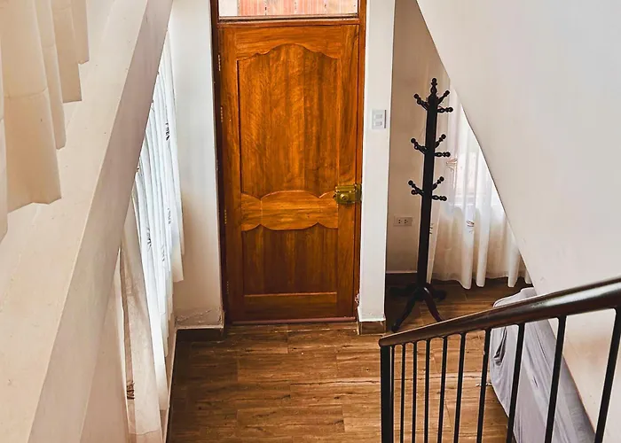 Alloggio in famiglia Sacred - Private In Stylish House