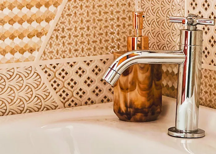 Sacred - Private In Stylish House Alloggio in famiglia *